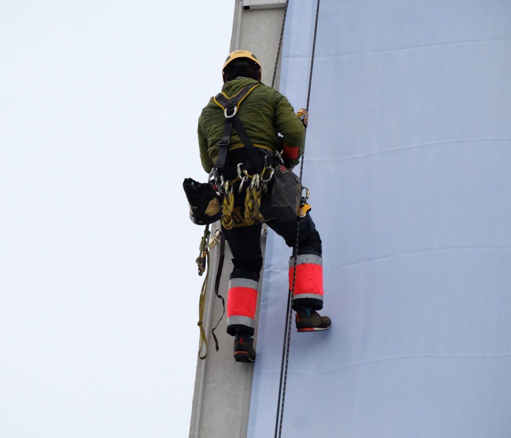 High access solutions using industrial rope access UK